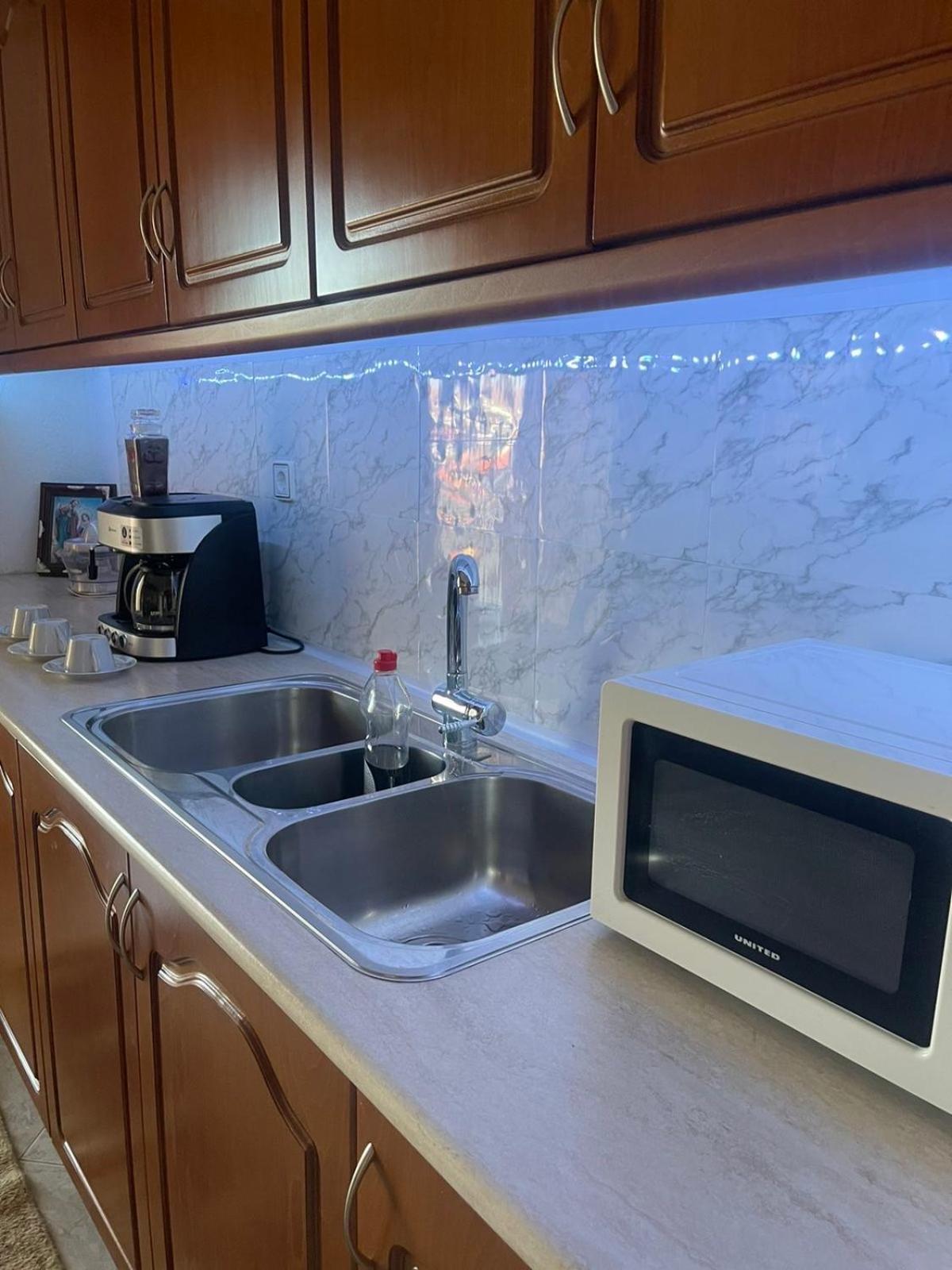 Bright Apartment, Spacious Near The Center Tríkala Exterior foto